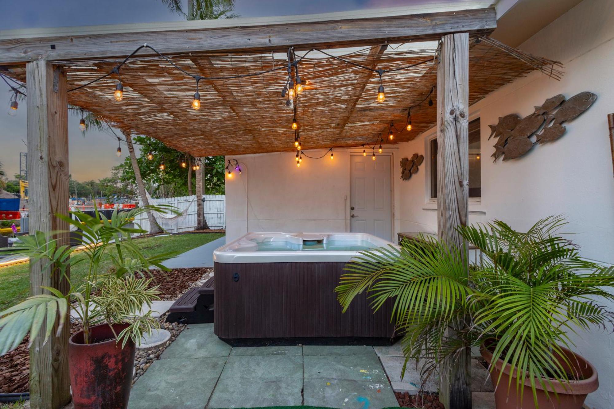Riverwalk Villa I Private Dock & Hot Tub Fort Lauderdale Luaran gambar